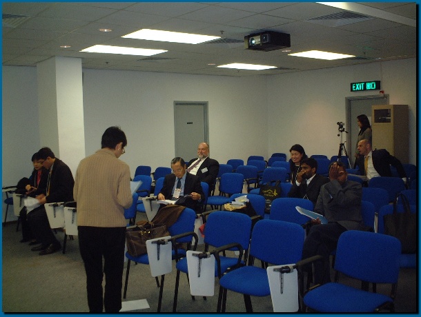 602x451 pixels (103K)